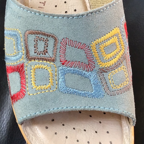 Colorful Italian shoe. Size 8 - Picture 1 of 5